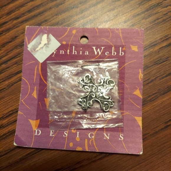 Cynthia Webb Designs Small Spirit Cross 1"x1" - Picture 1 of 5